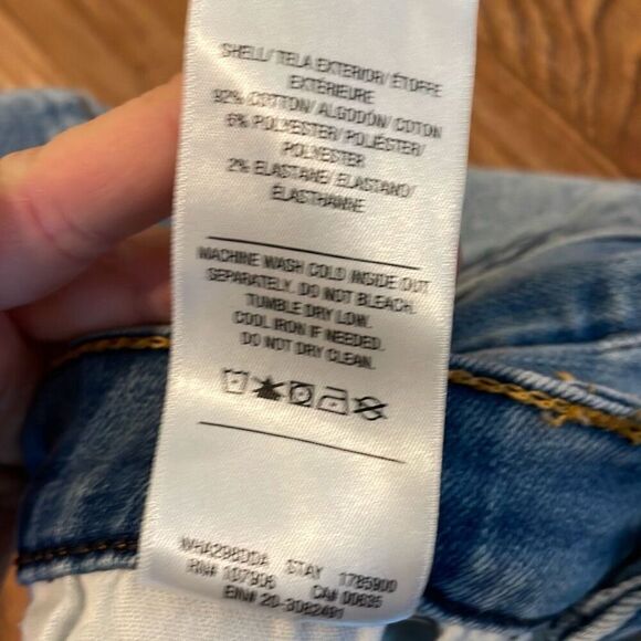 Hudson Barbara high rise straight jeans size 26 - Picture 10 of 13